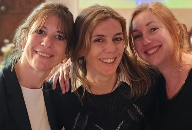 Marie, Nadine et Linda, les trois fondatrices de Go Out Project, dans un jardin